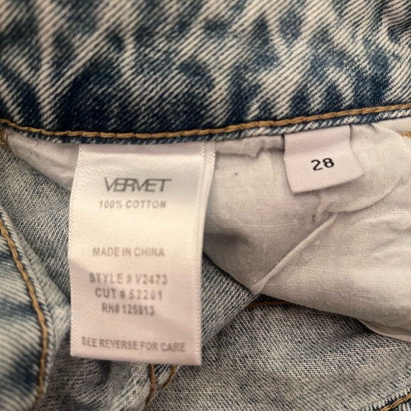 Vervet High Rise Flare Jeans - Picture 2 of 3